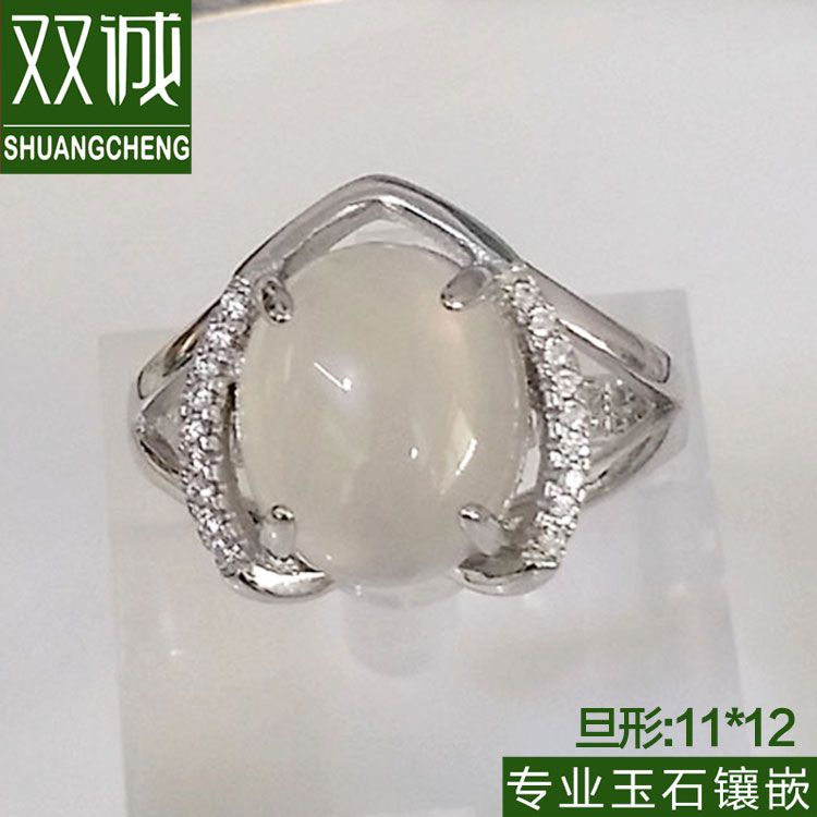 925銀琥珀蜜蠟鑲嵌戒托 傳統(tǒng)工藝與現(xiàn)代設(shè)計(jì)的完美結(jié)合
